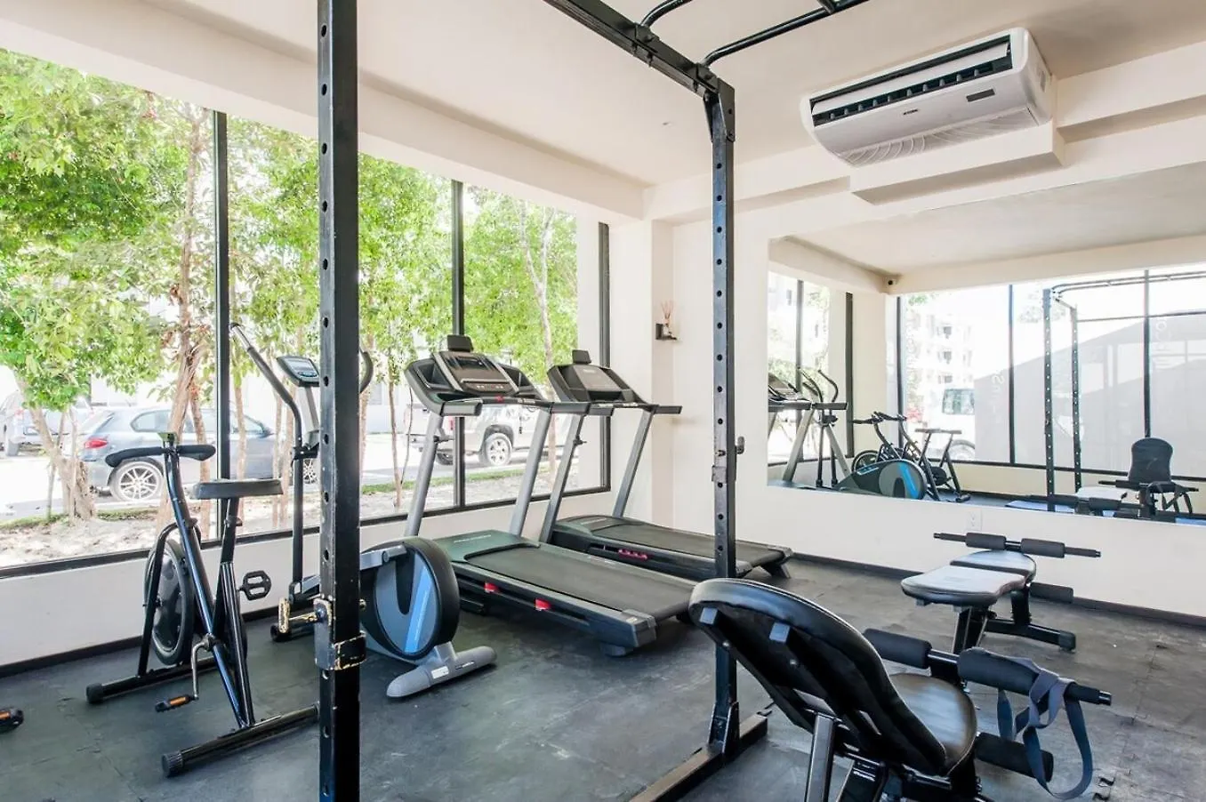 Workation Paradise Gated, Wifi 500Mb, Gym, Pool Playa del Carmen Ferienhaus
