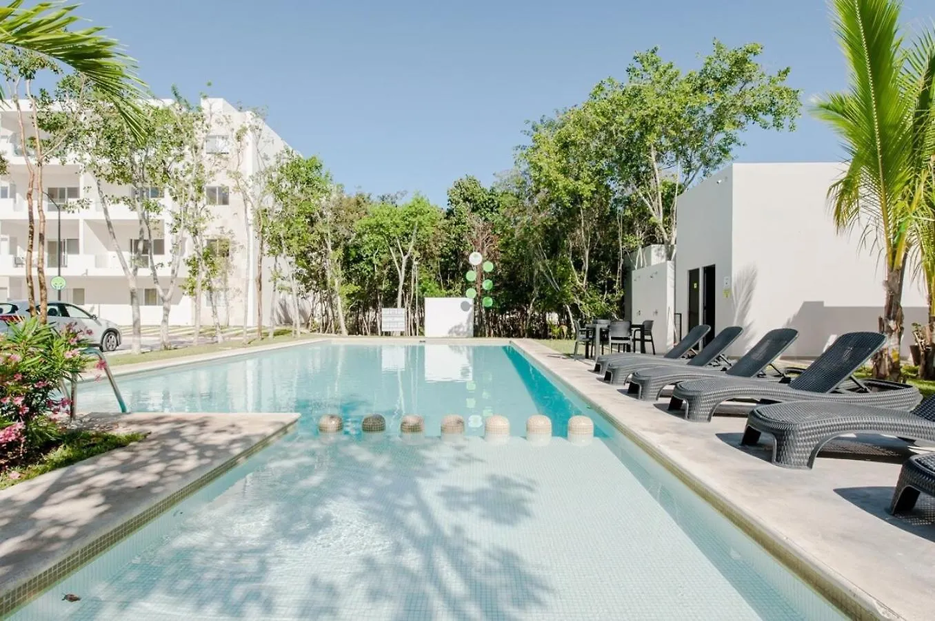 Workation Paradise Gated, Wifi 500Mb, Gym, Pool Playa del Carmen Mexico